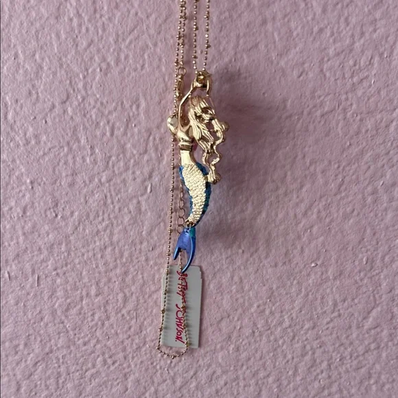 Betsey Johnson LONG Blue and Pink Mermaid Pendant Necklace - Picture 5 of 6